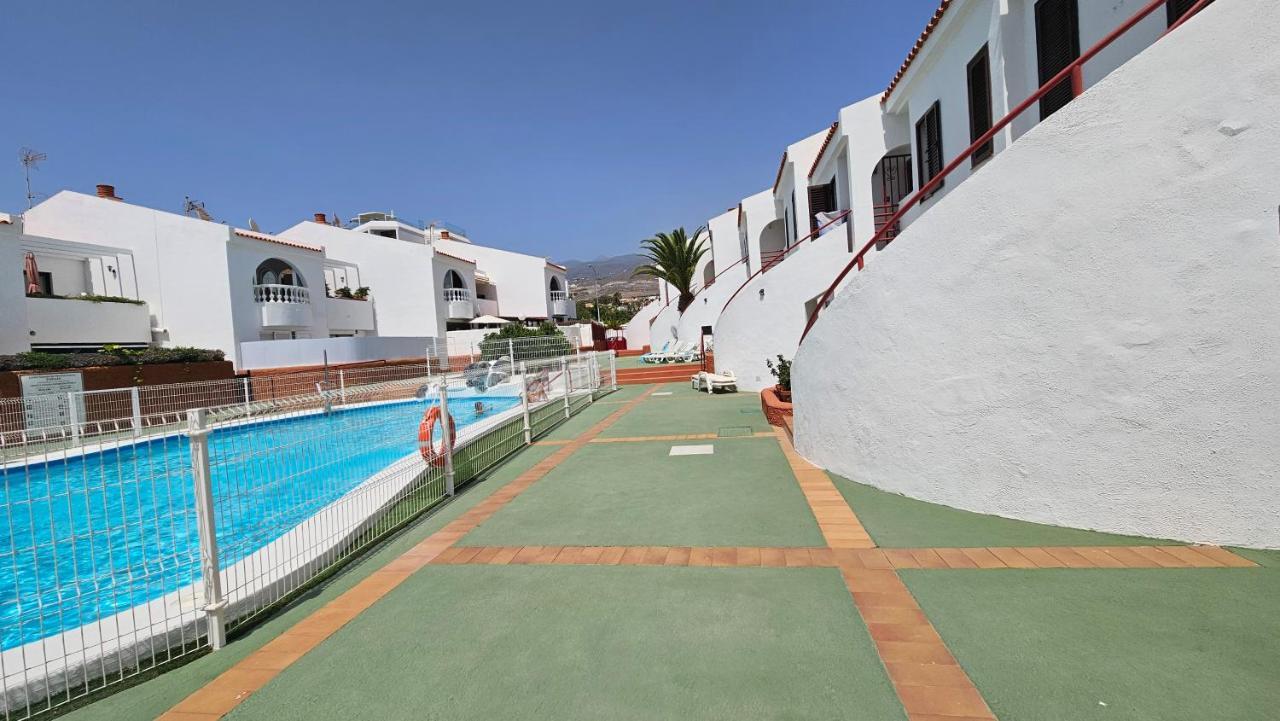 Callao Sun & Pool Callao Salvaje Exterior photo